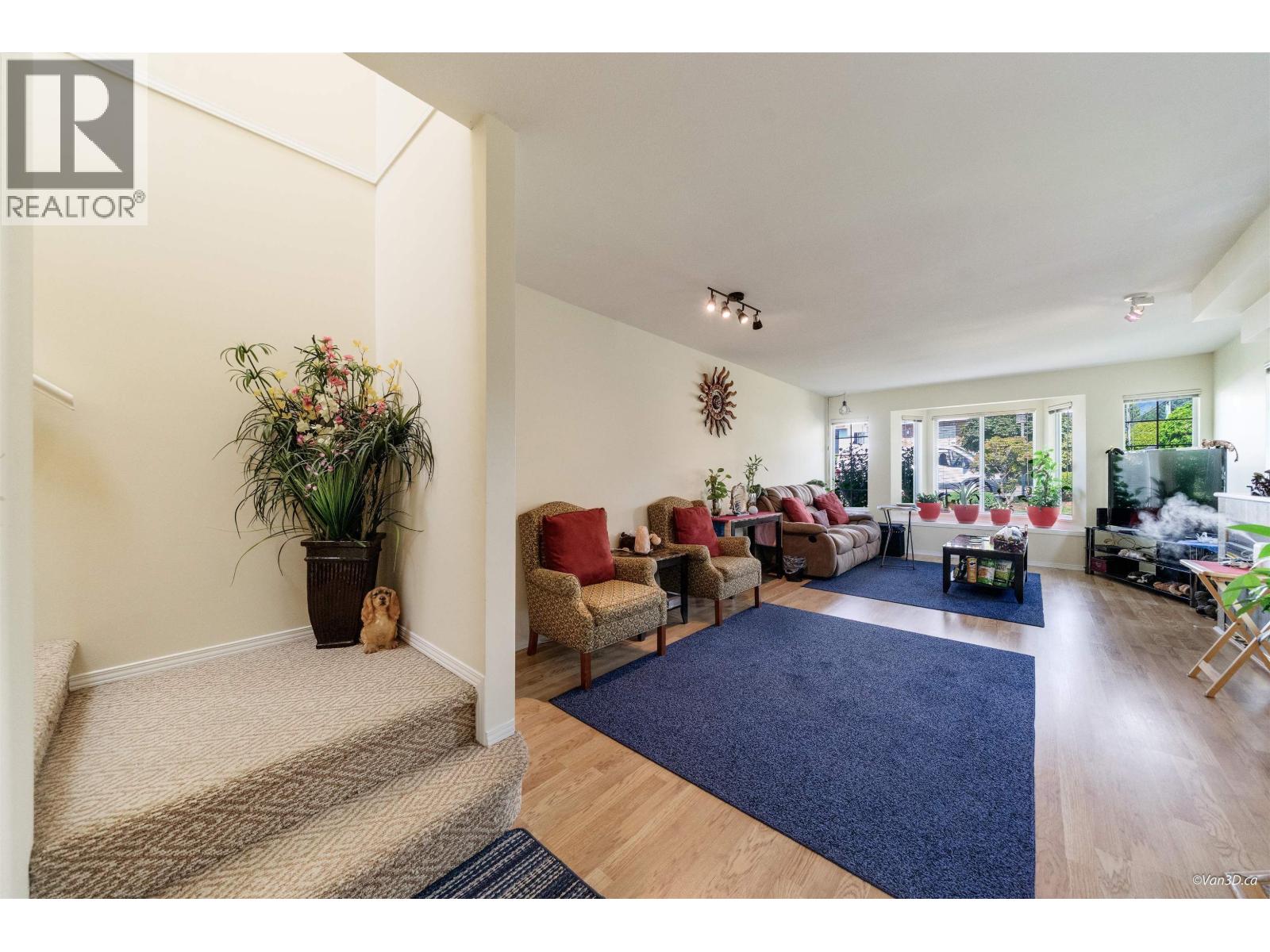 215 W 18TH STREET