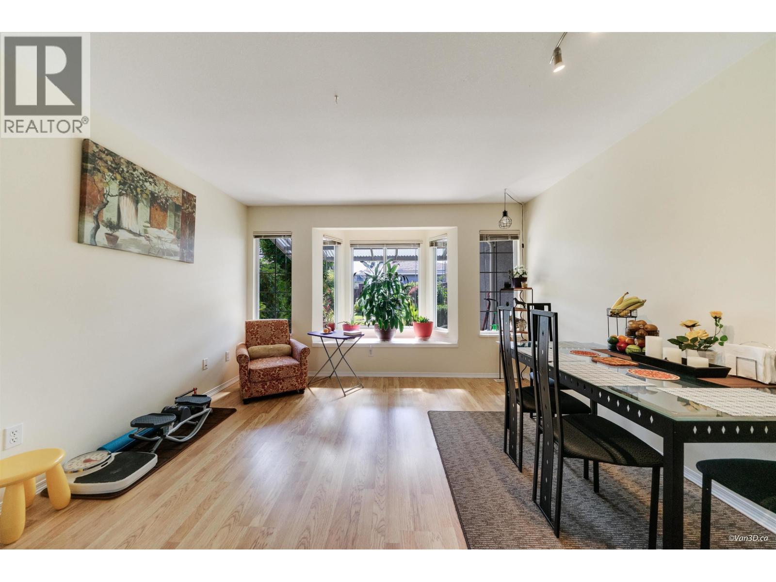 215 W 18TH STREET