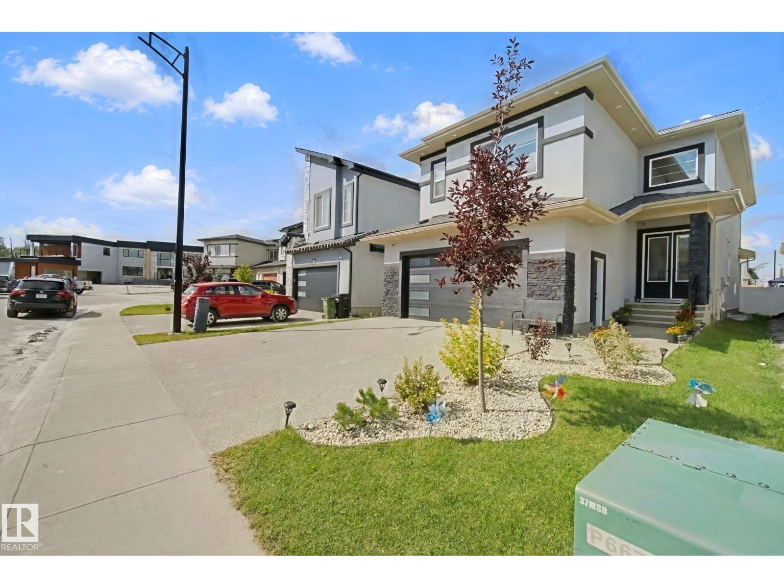 4820 174 AV NW