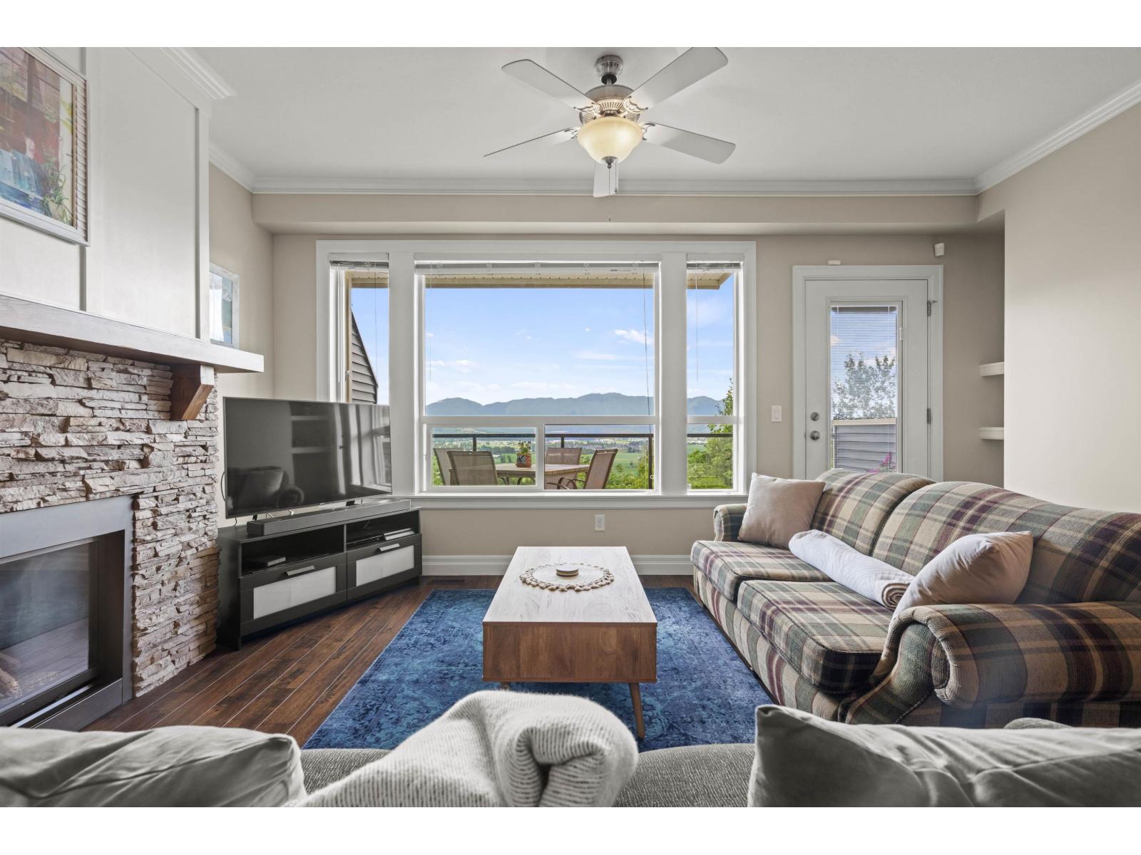 8 6026 LINDEMAN STREET, Promontory
