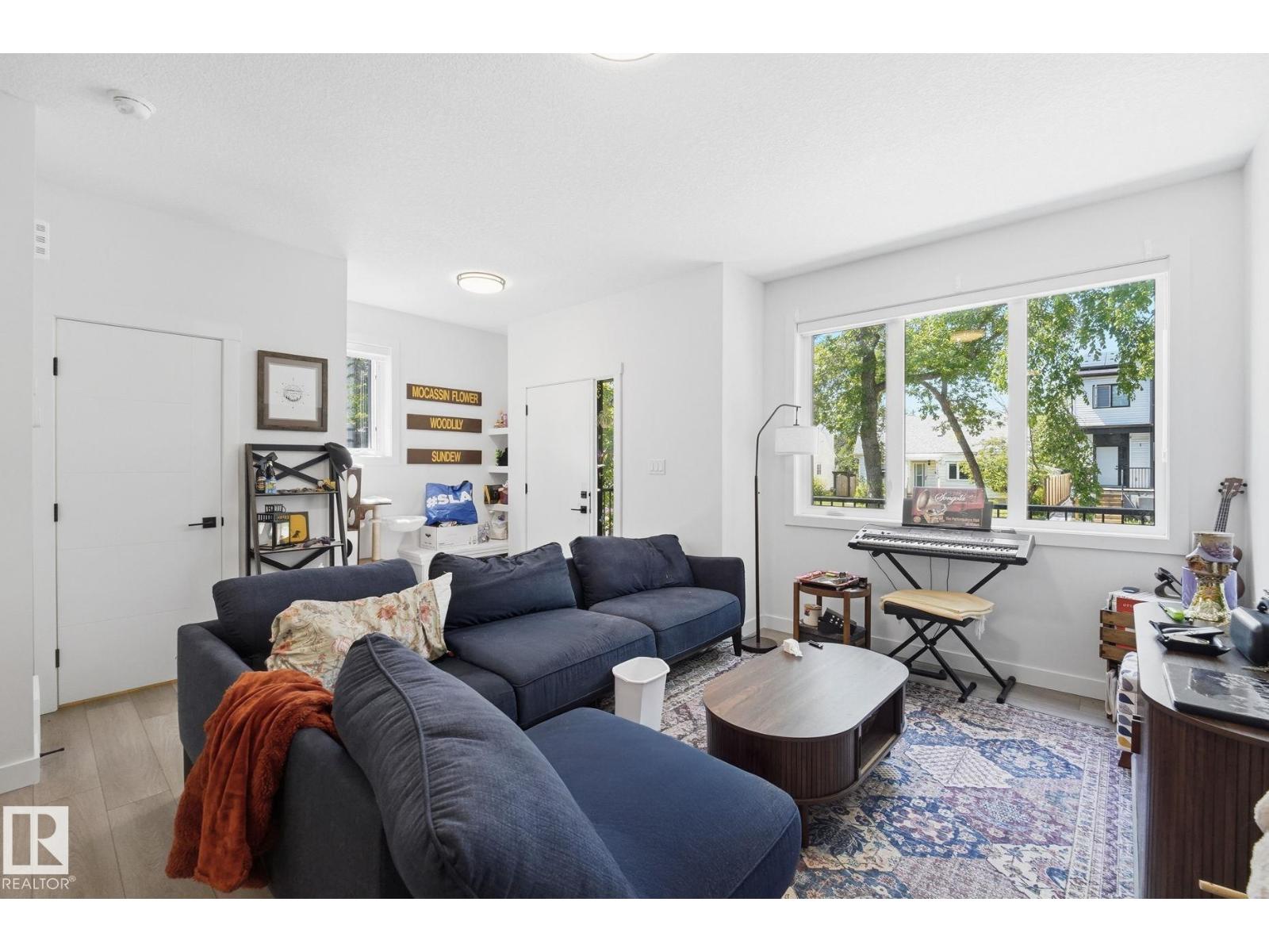 11007 132 ST NW