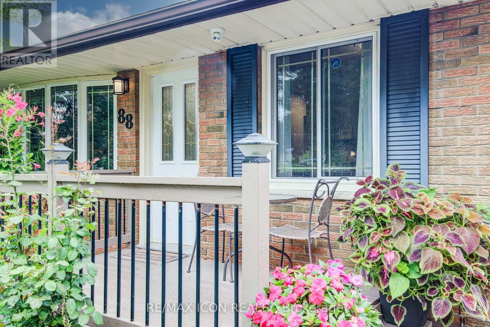 88 PINEDALE DRIVE
