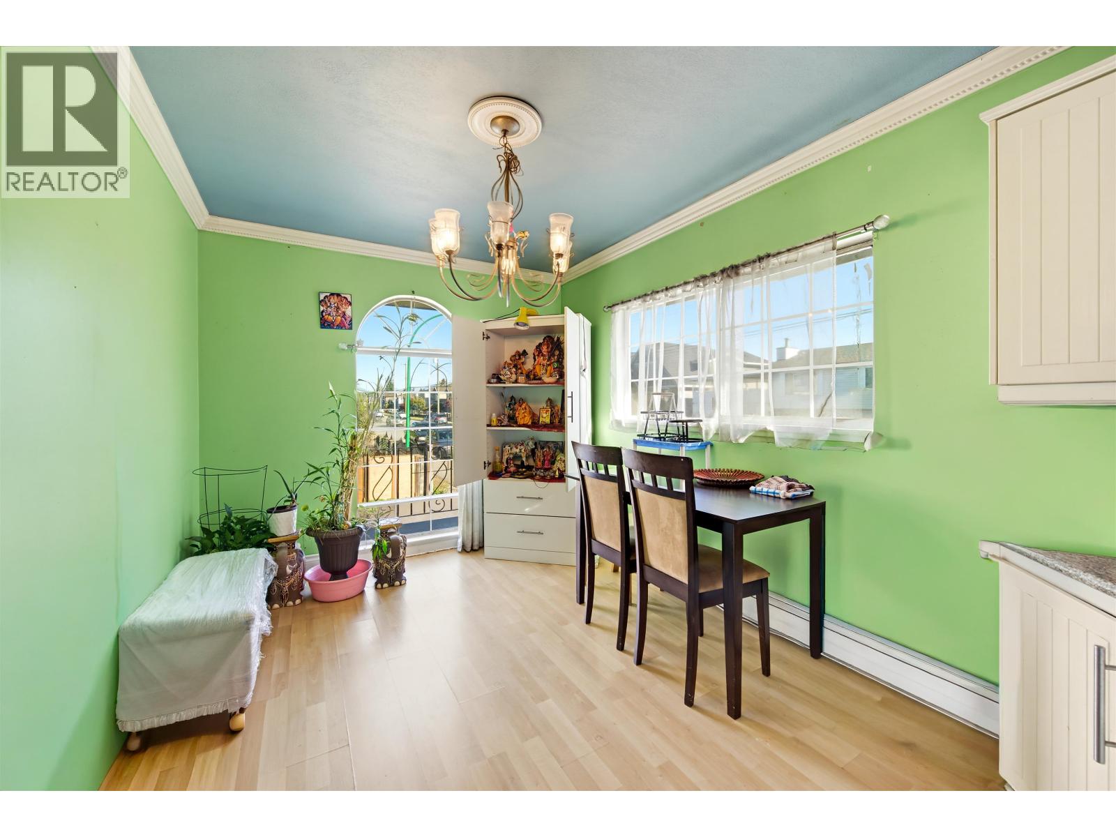 7524 4TH STREET