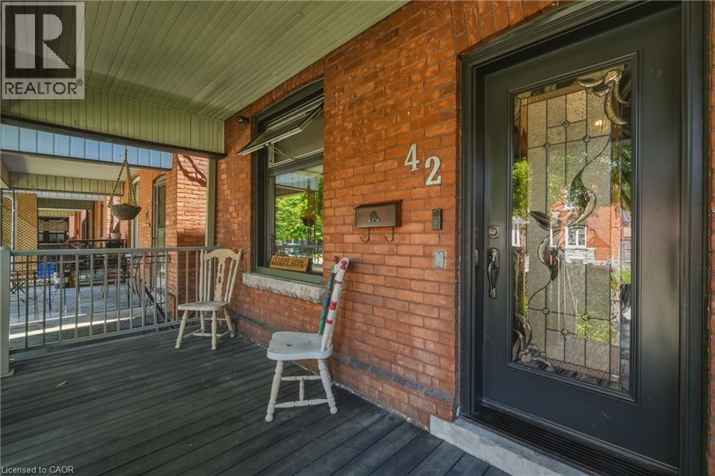 42 NIGHTINGALE Street