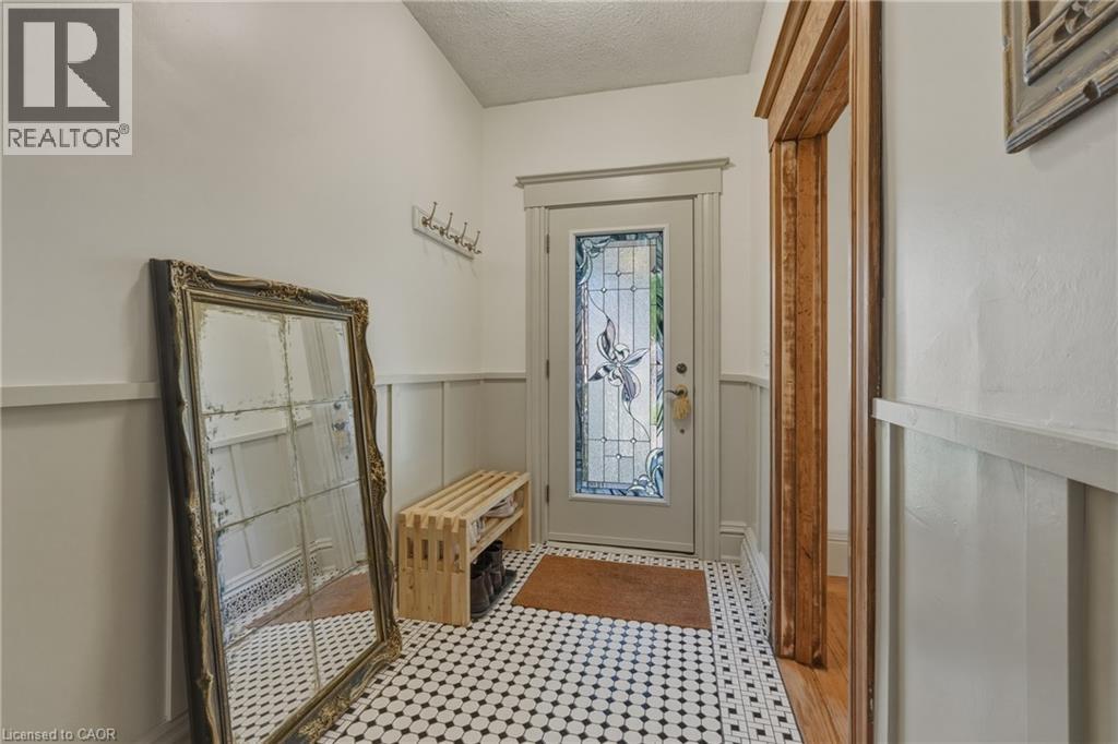 42 NIGHTINGALE Street