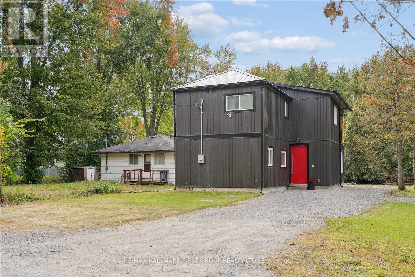 2509 TALBOT LANE
