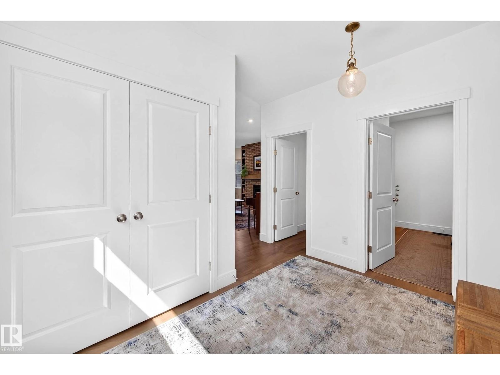 30 ROSEWOOD WY