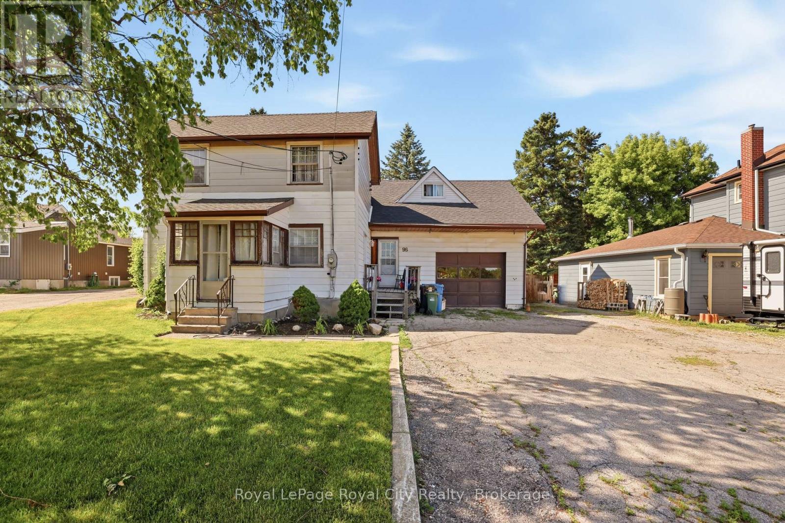 96 BEAUMONT CRESCENT