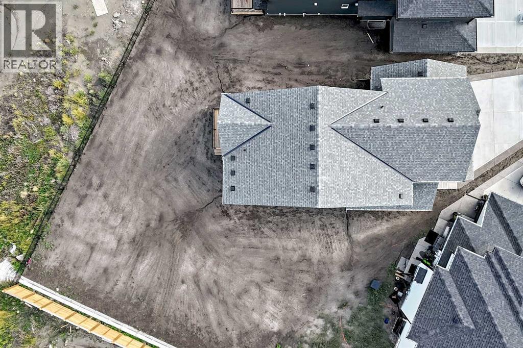 203 Langwell Common SE