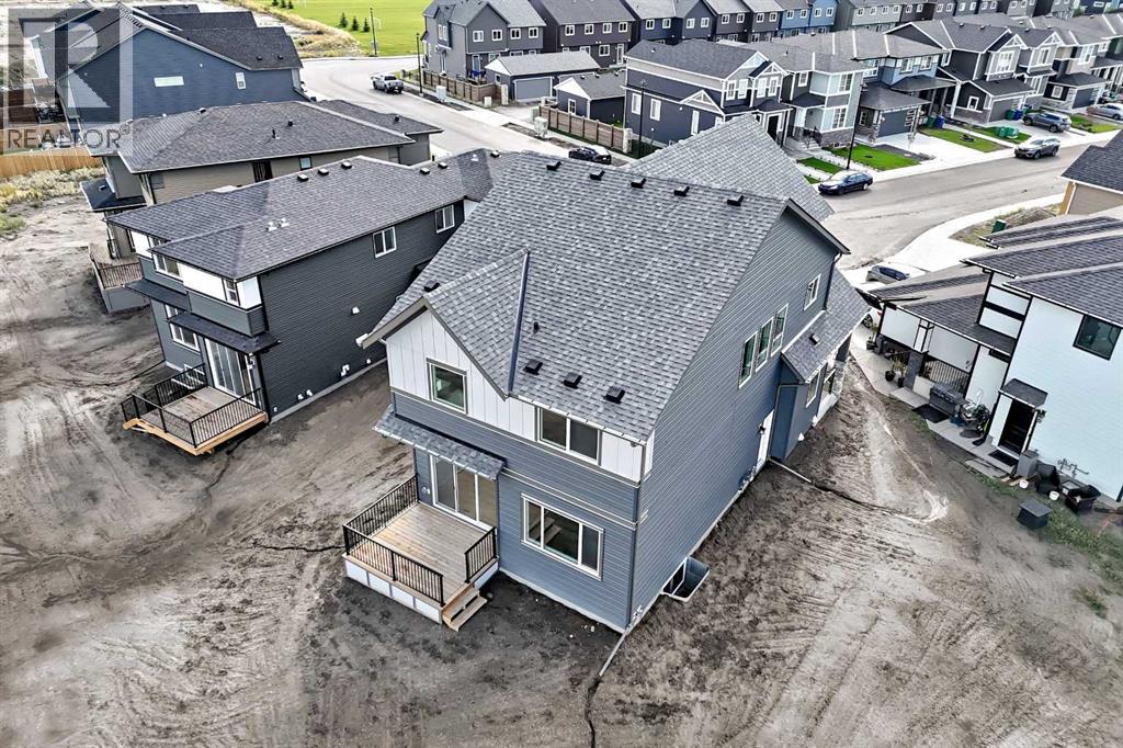 203 Langwell Common SE