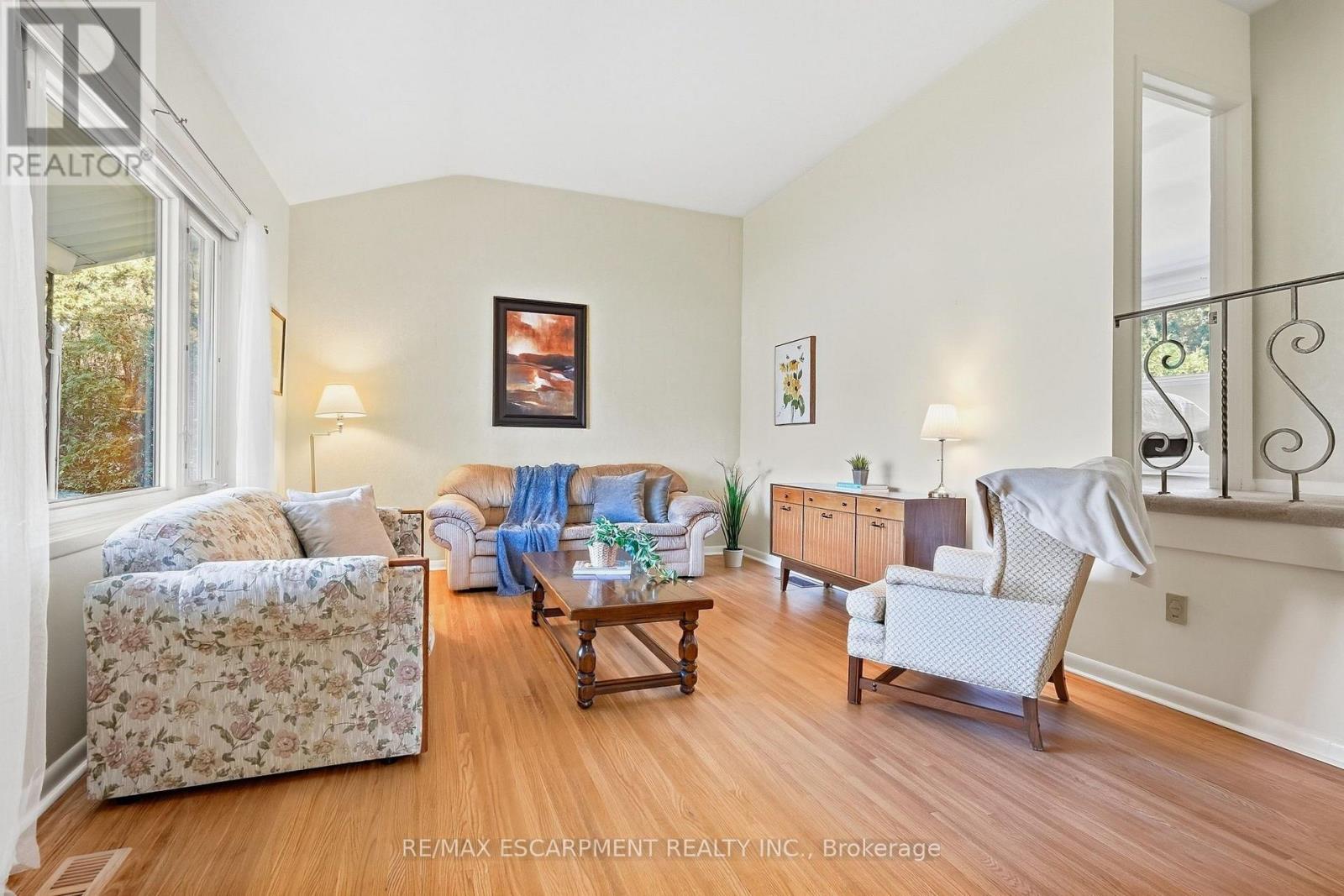 1267 DUNBAR ROAD