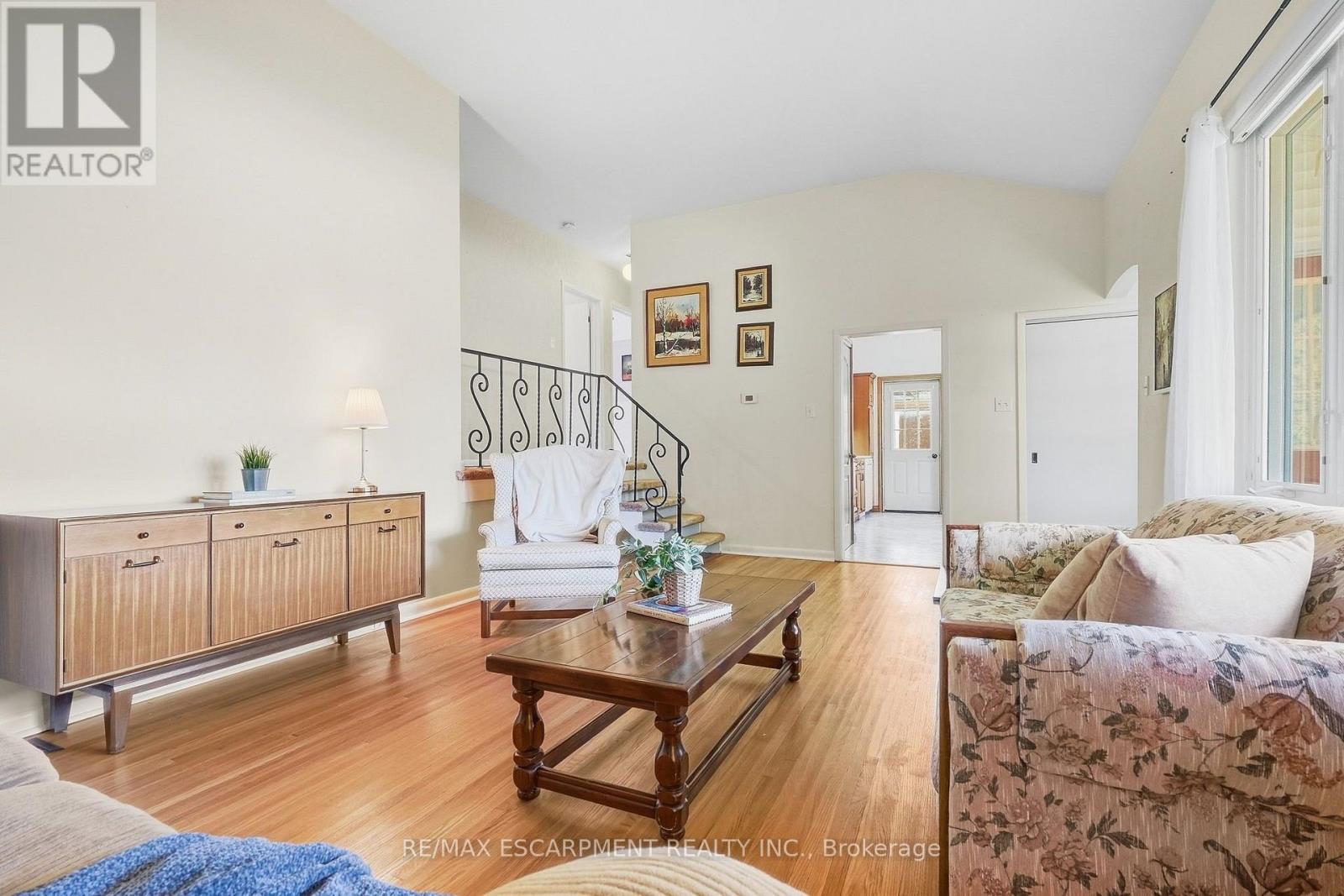 1267 DUNBAR ROAD