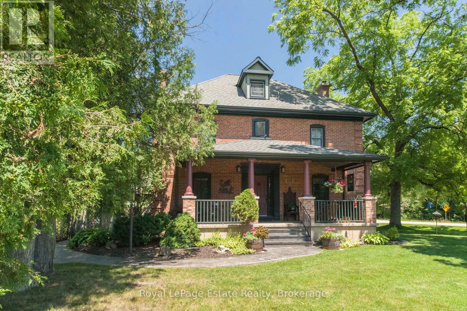 104 CARNEY STREET