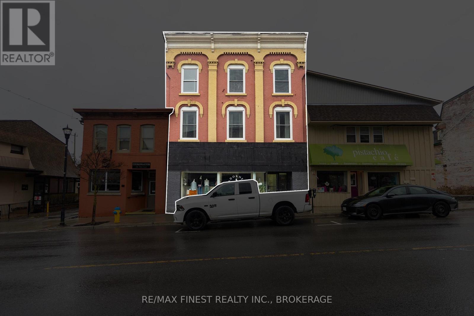 84 KING STREET E