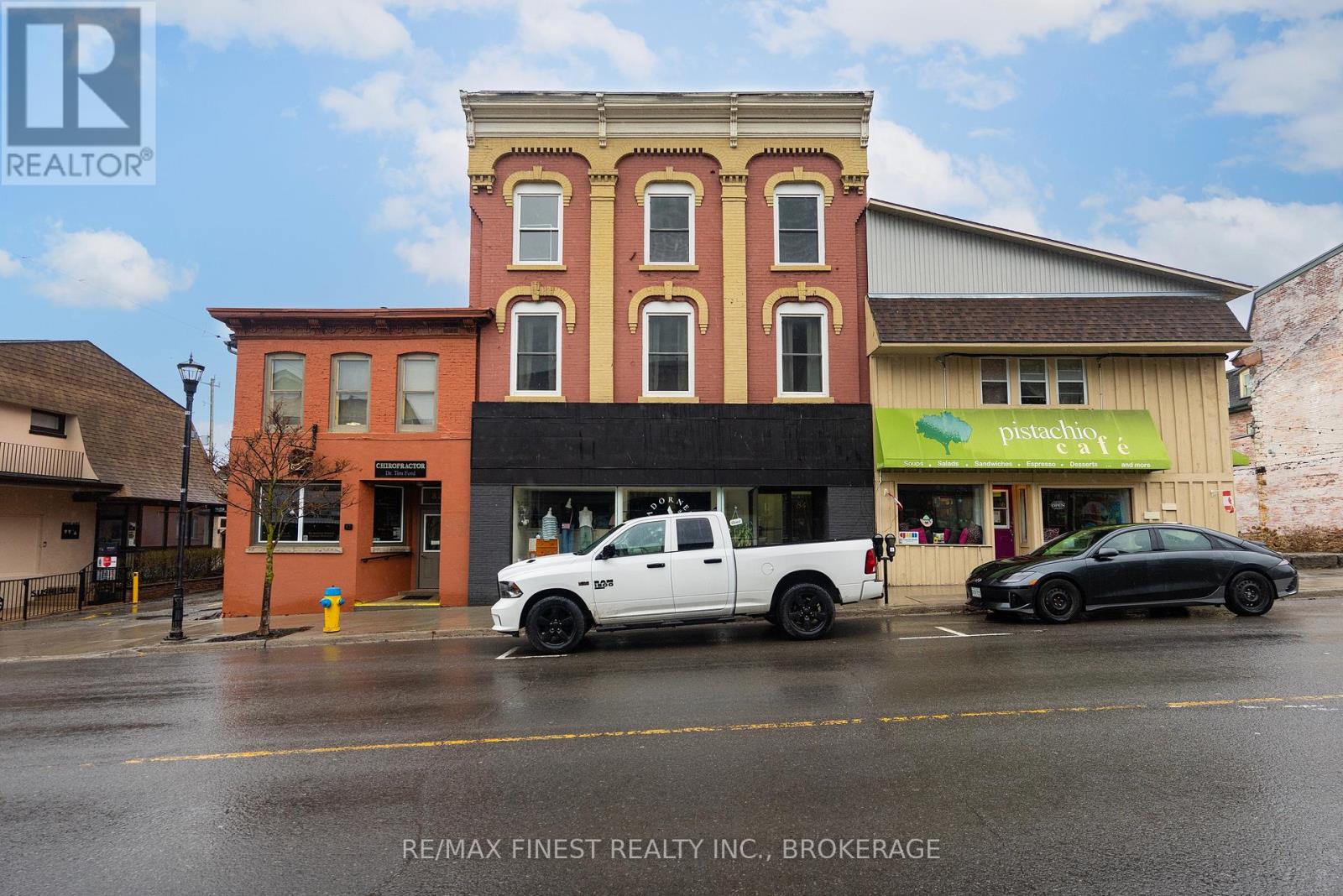 84 KING STREET E
