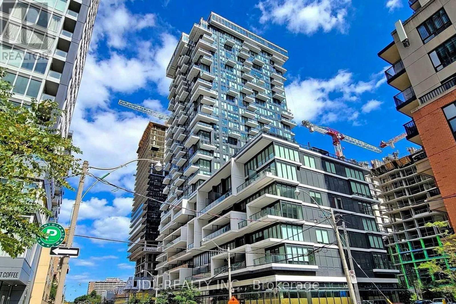 501 - 77 SHUTER STREET