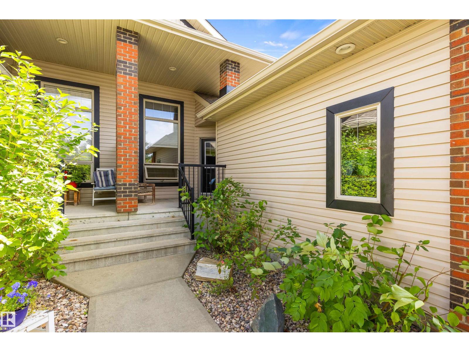 #10 841 156 ST NW