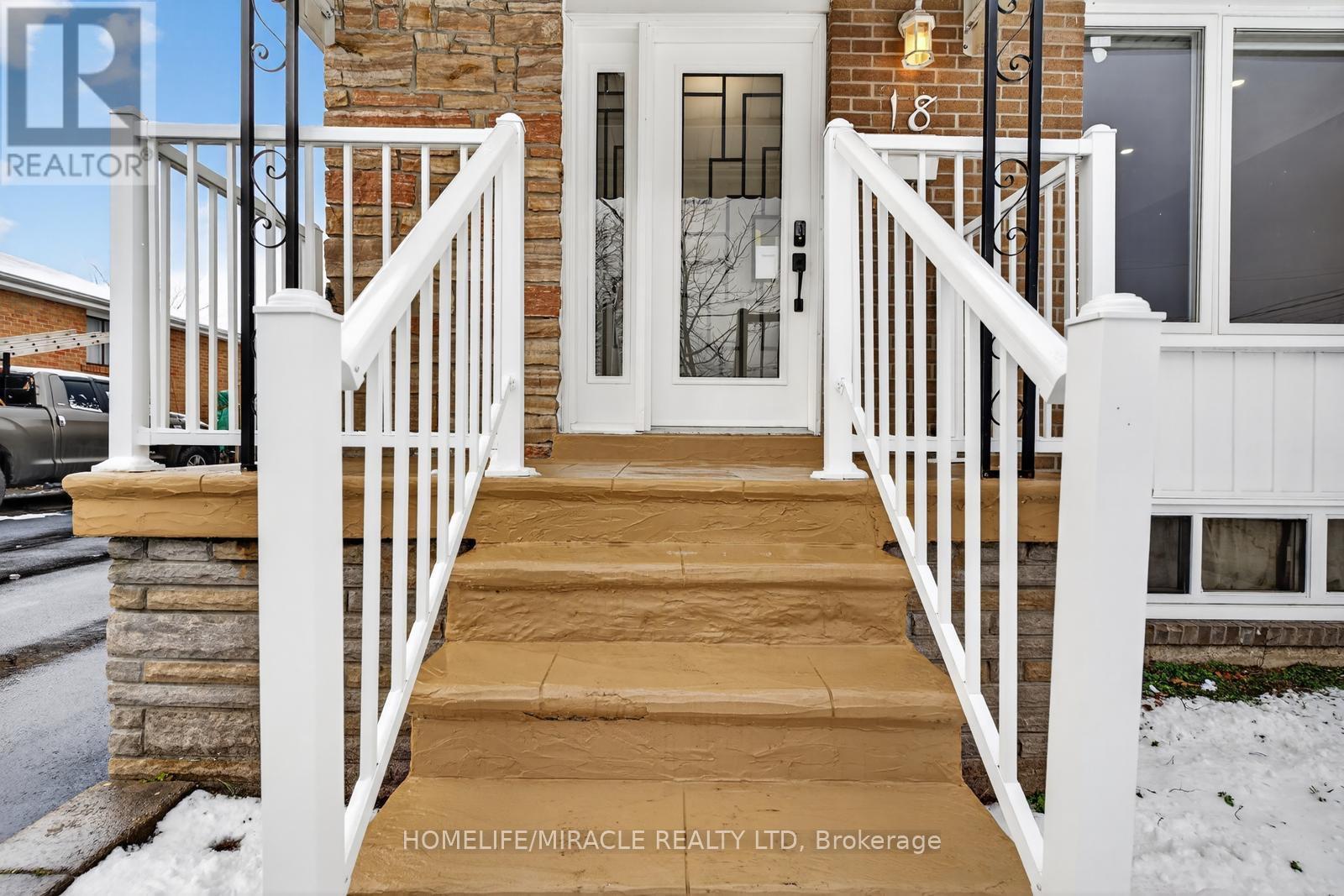 18 RUBYDALE GARDENS