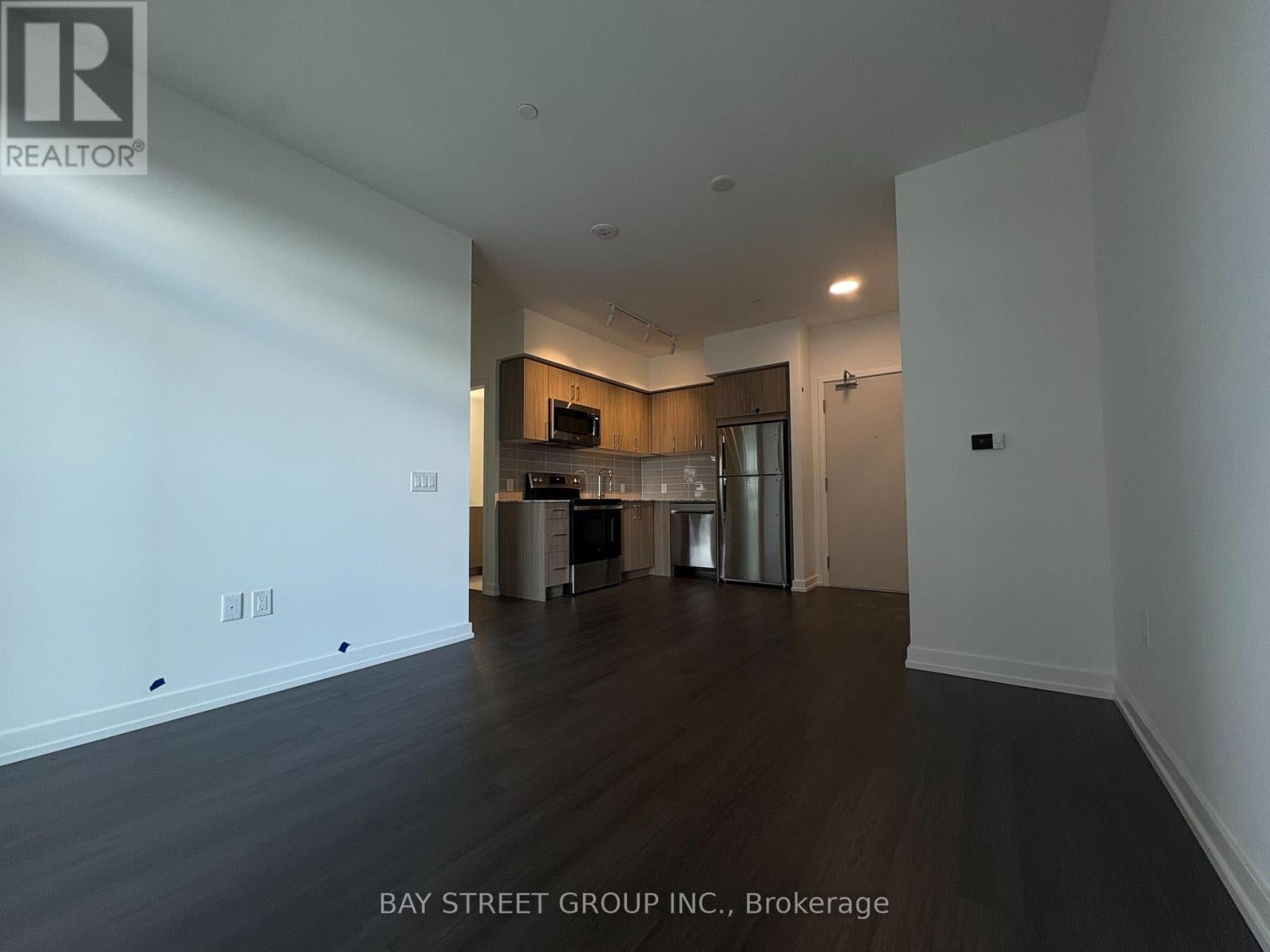 1822 - 4010 EGLINTON AVENUE W