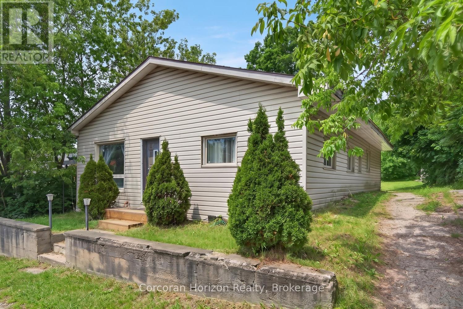 20 PARRY SOUND ROAD