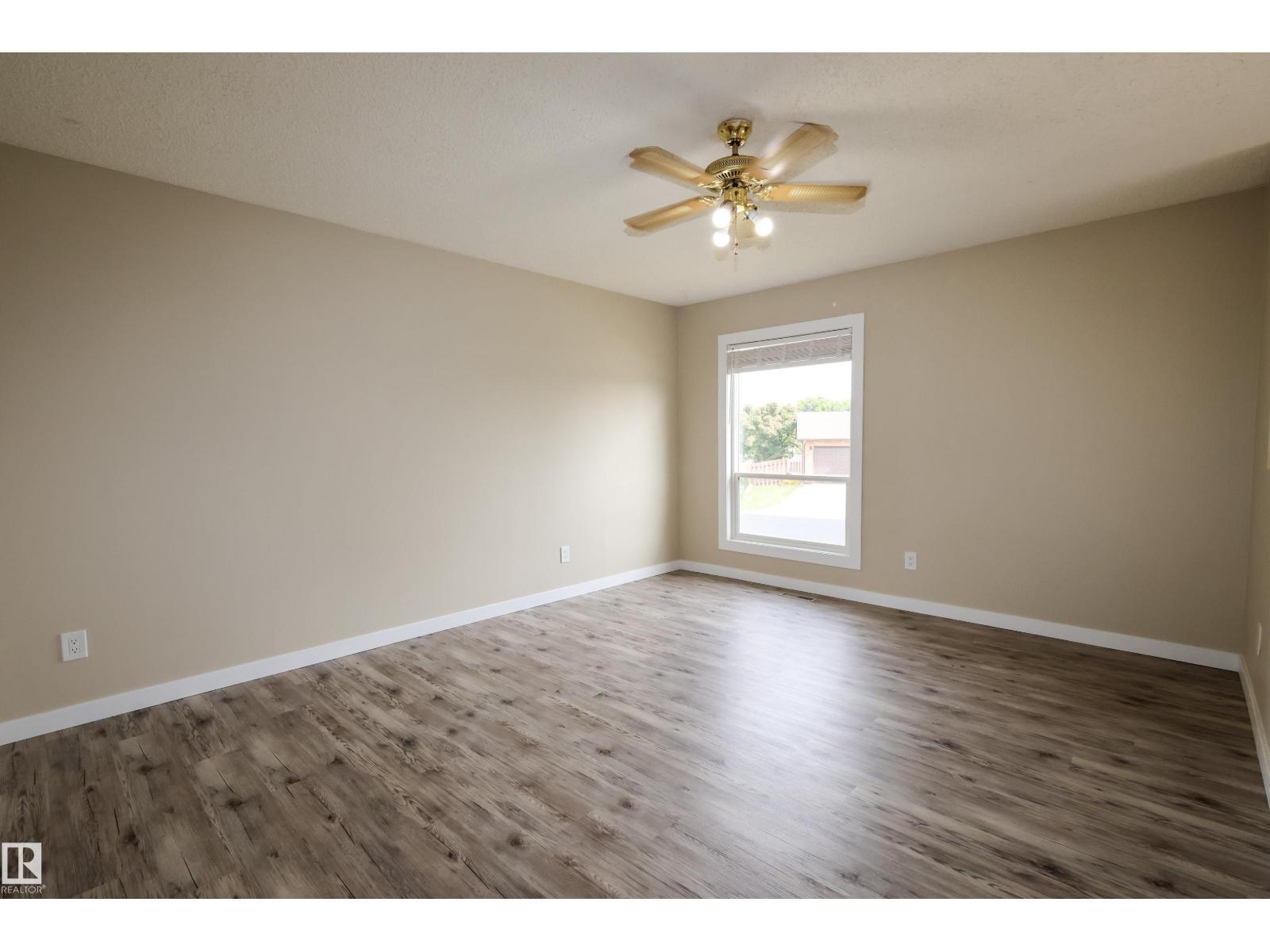 9704 104 ST