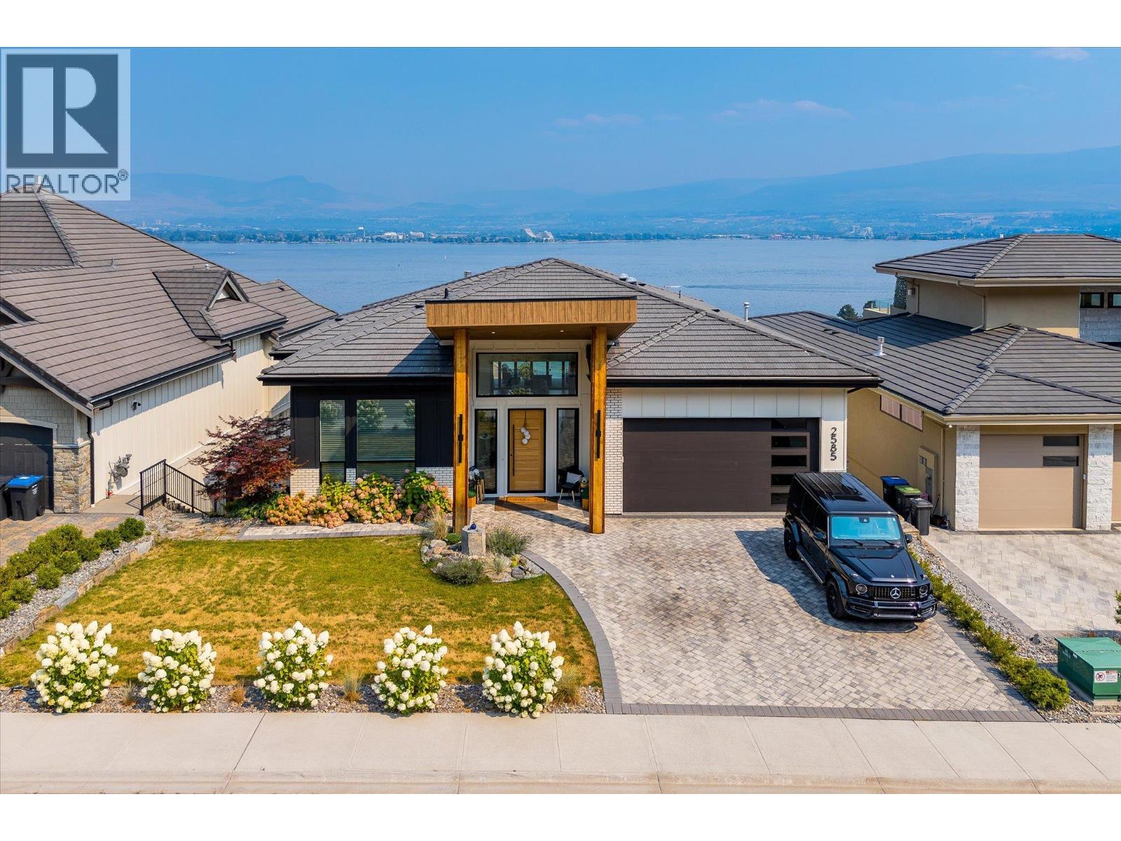 2585 Casa Palmero Drive