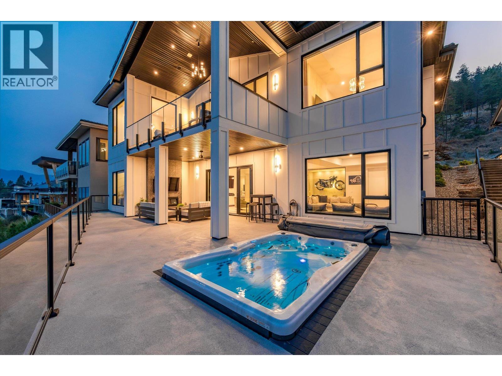 2585 Casa Palmero Drive