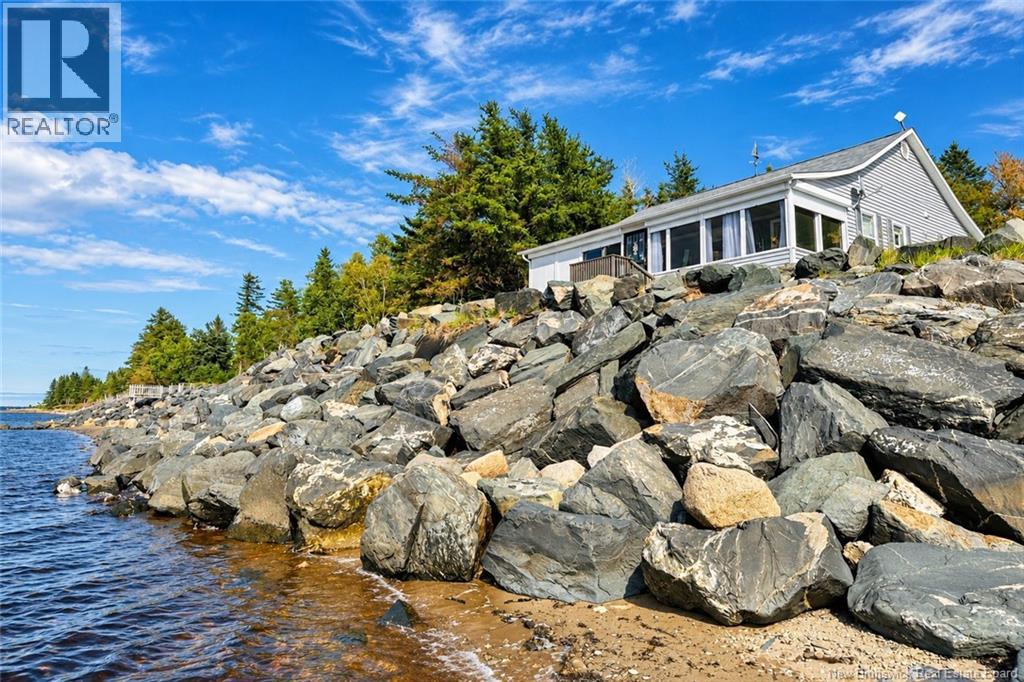 38 Front Road - Photo 2