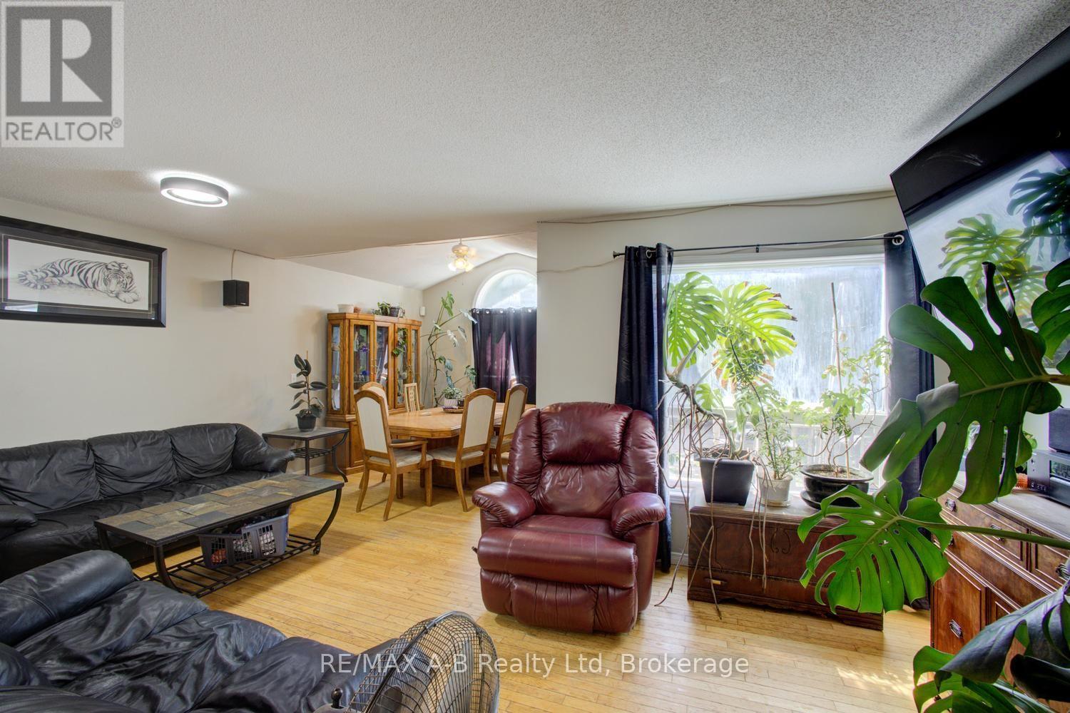223 MELRAN DRIVE