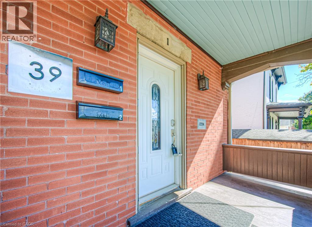 39 CAMERON Street N Unit# 1