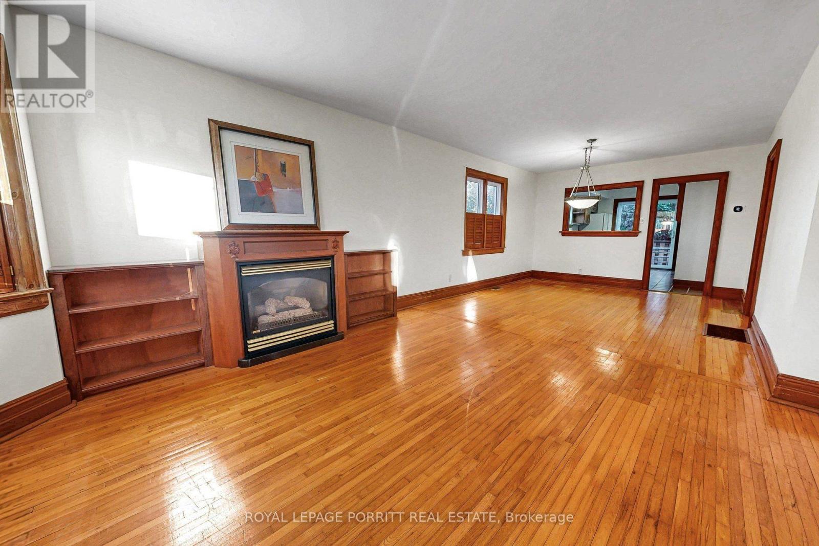 51 ARCADIAN CIRCLE