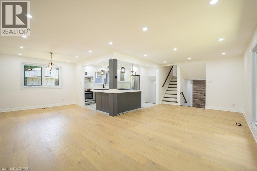 21 HALLIWELL Drive