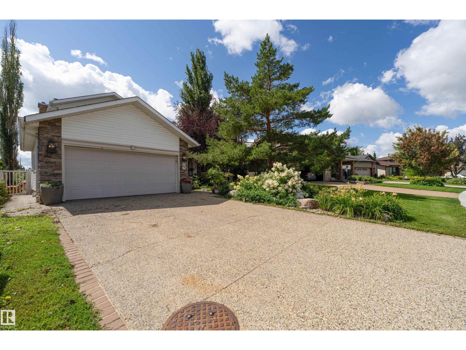 79 WOODSTOCK DR