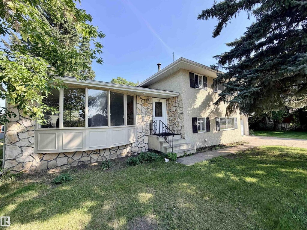 5226 47 AV, ST. PAUL TOWN, AB T0A 3A4 - Image 1373207417.jpeg?d=l