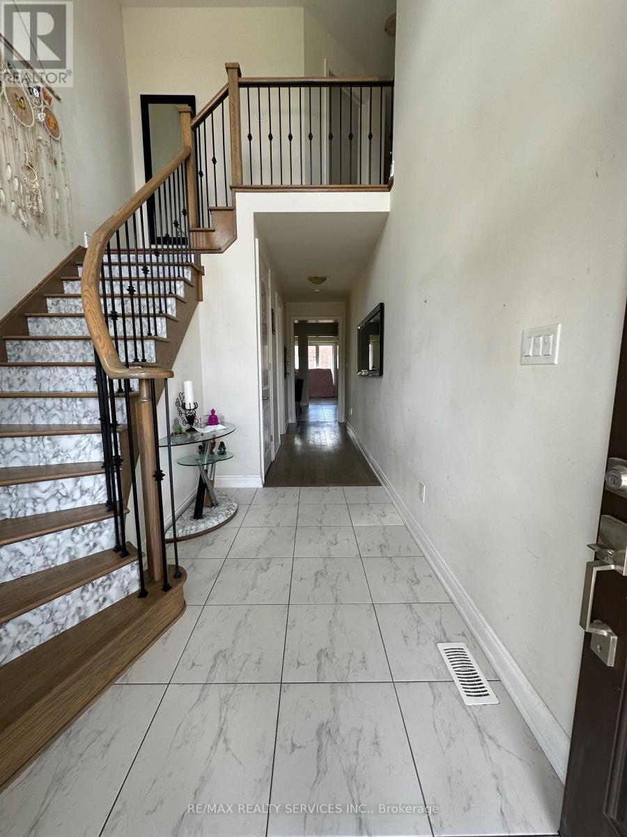 196 MUNRO CIRCLE
