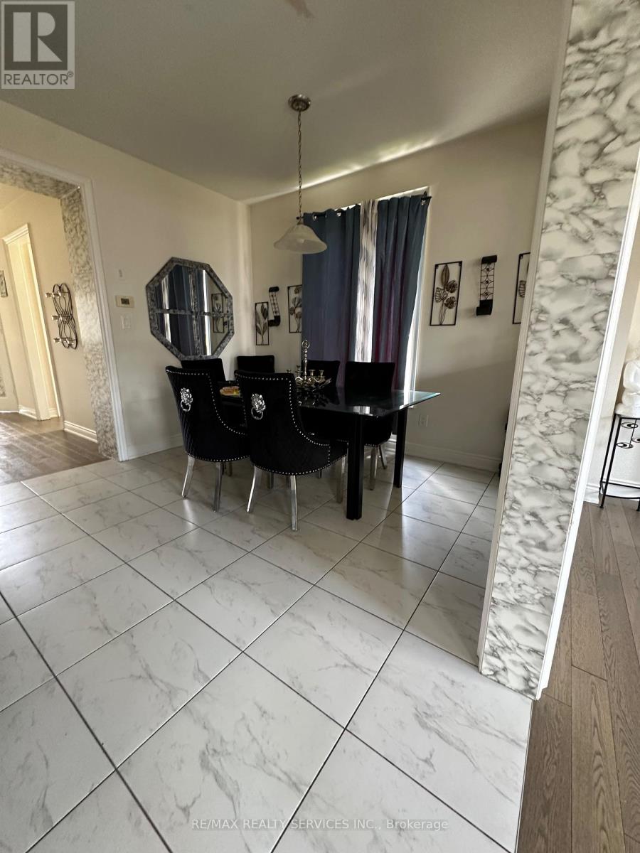 196 MUNRO CIRCLE