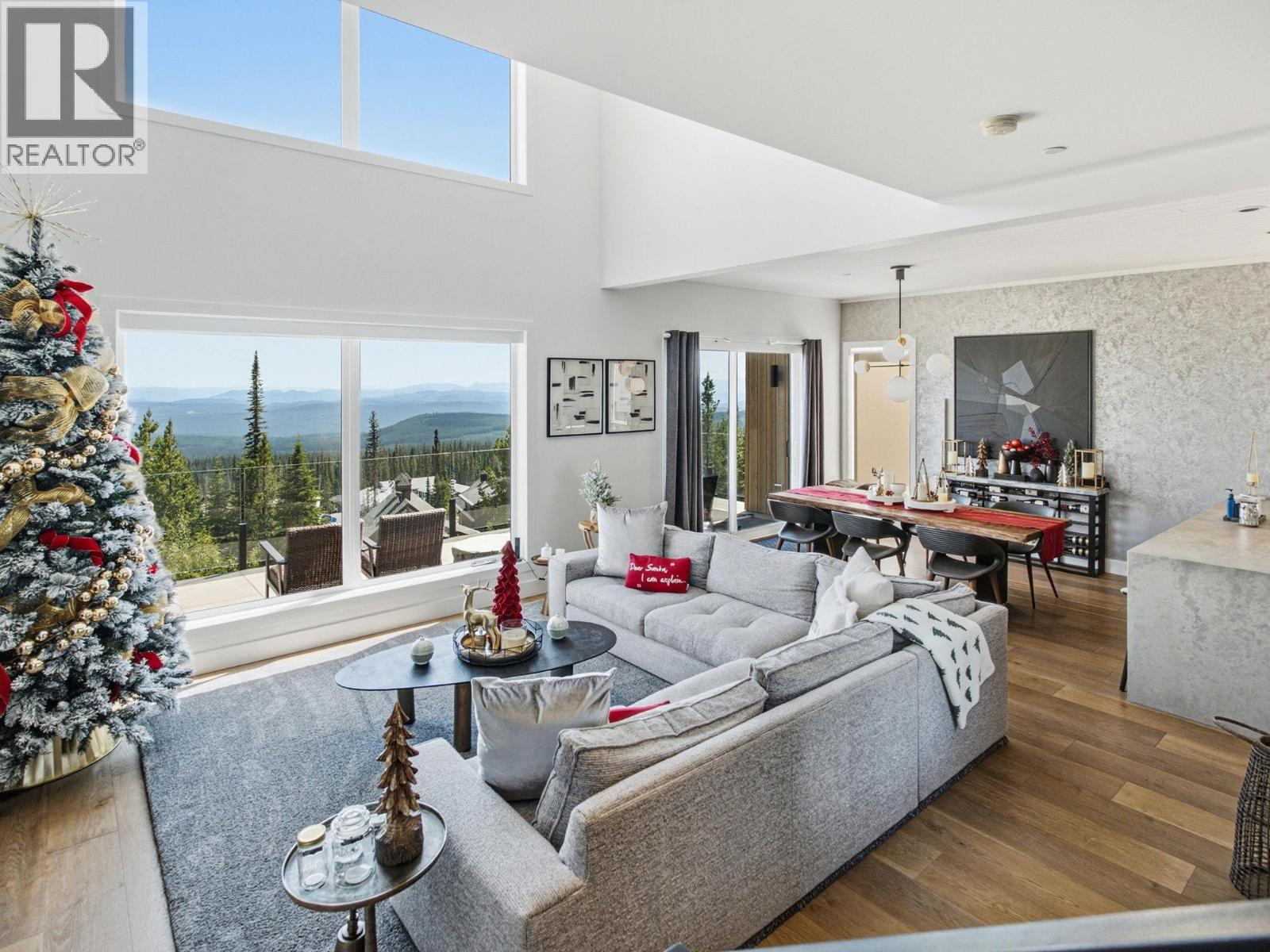212 Feathertop Way