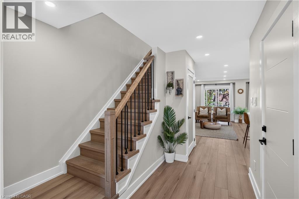 149 ESSLING Avenue