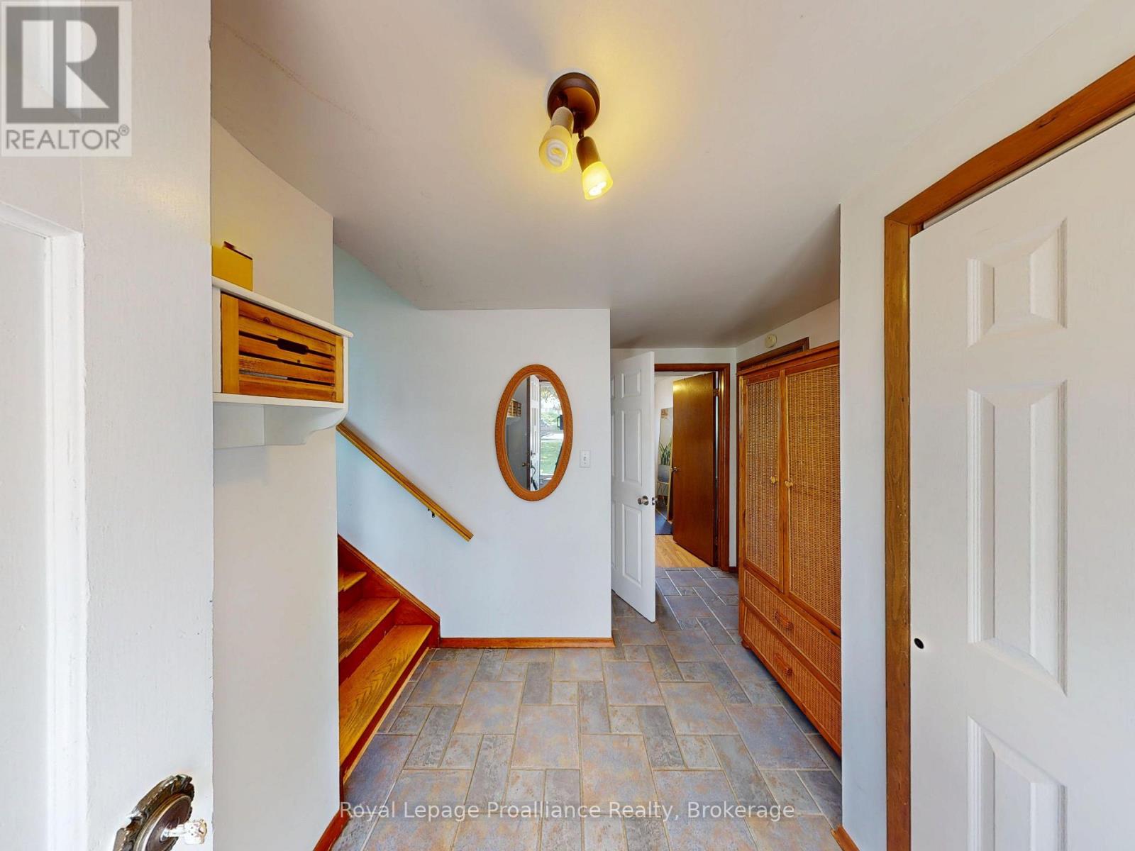 4 RICHMOND GROVE