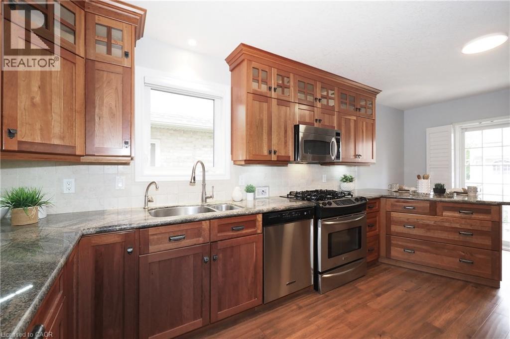 350 DOON VALLEY Drive Unit# 6D