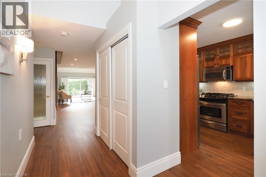 350 DOON VALLEY Drive Unit# 6D