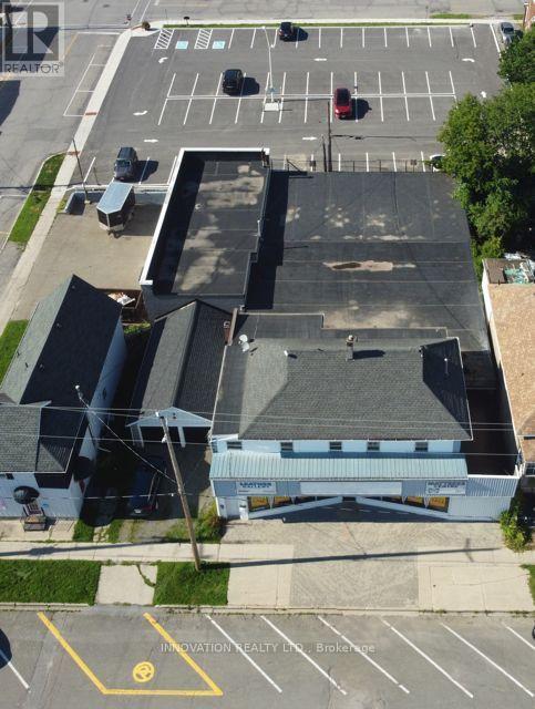 40 MAIN STREET E