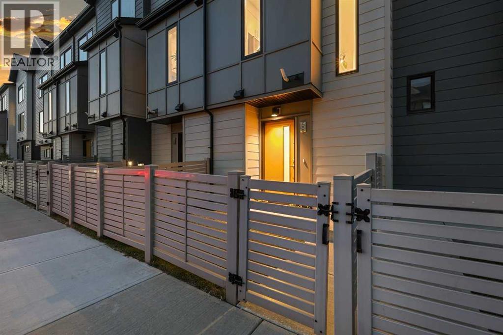 58 Evanscrest Court NW