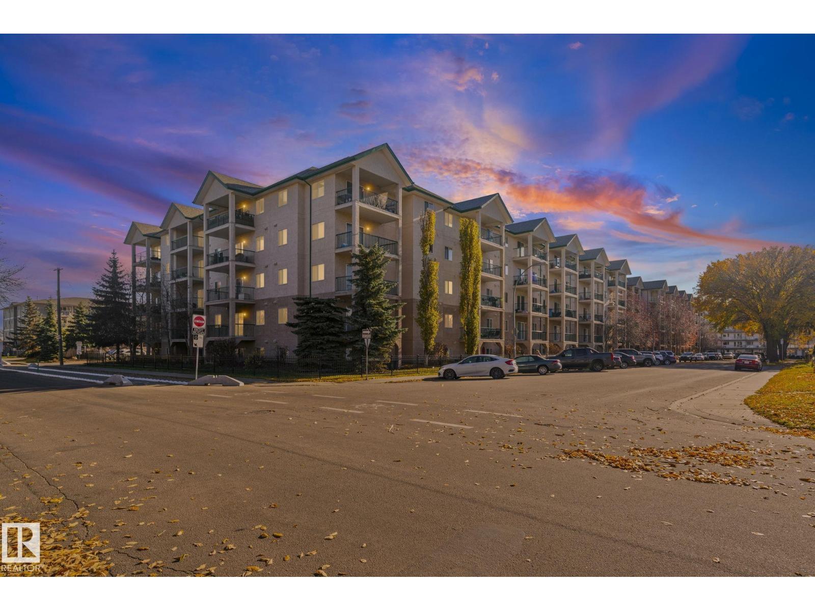 #211 11325 83 ST NW