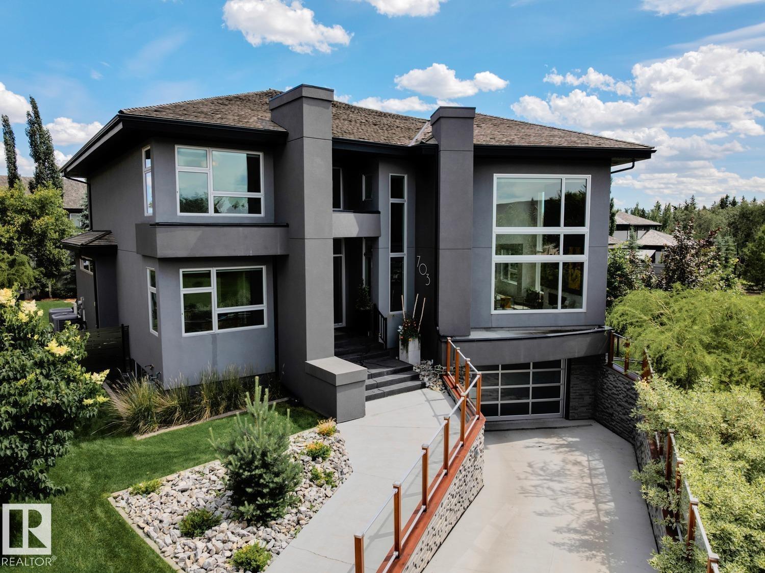 703 DALHOUSIE WY NW