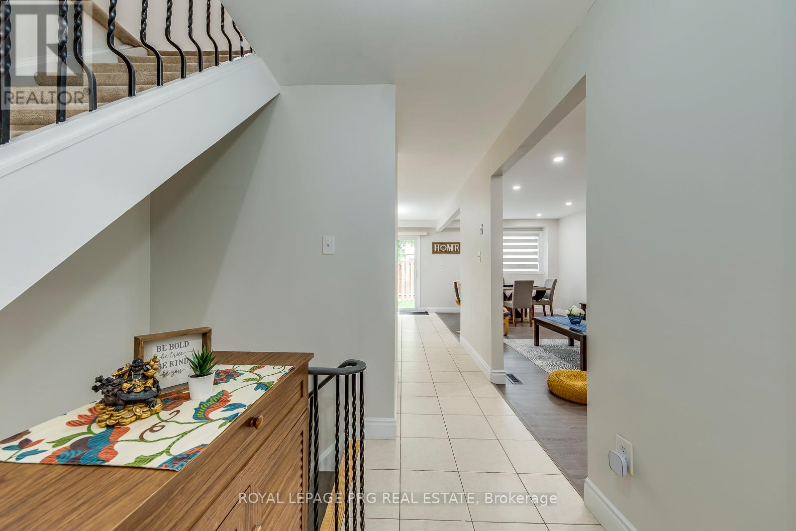 17 NEW PORT WAY