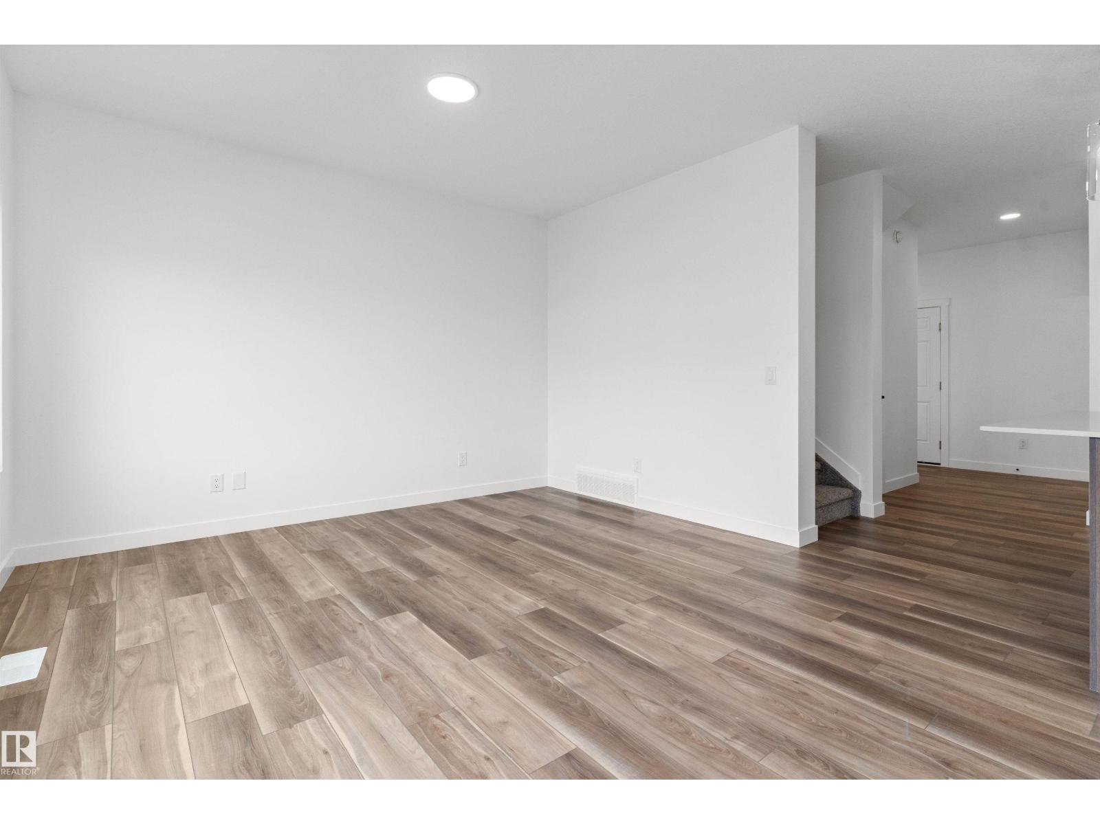 1192 SOUTH CREEK WD