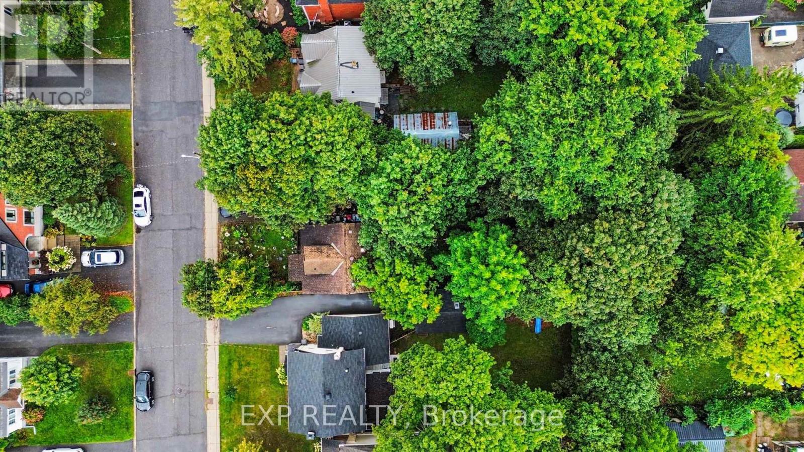 252 COWLEY AVENUE