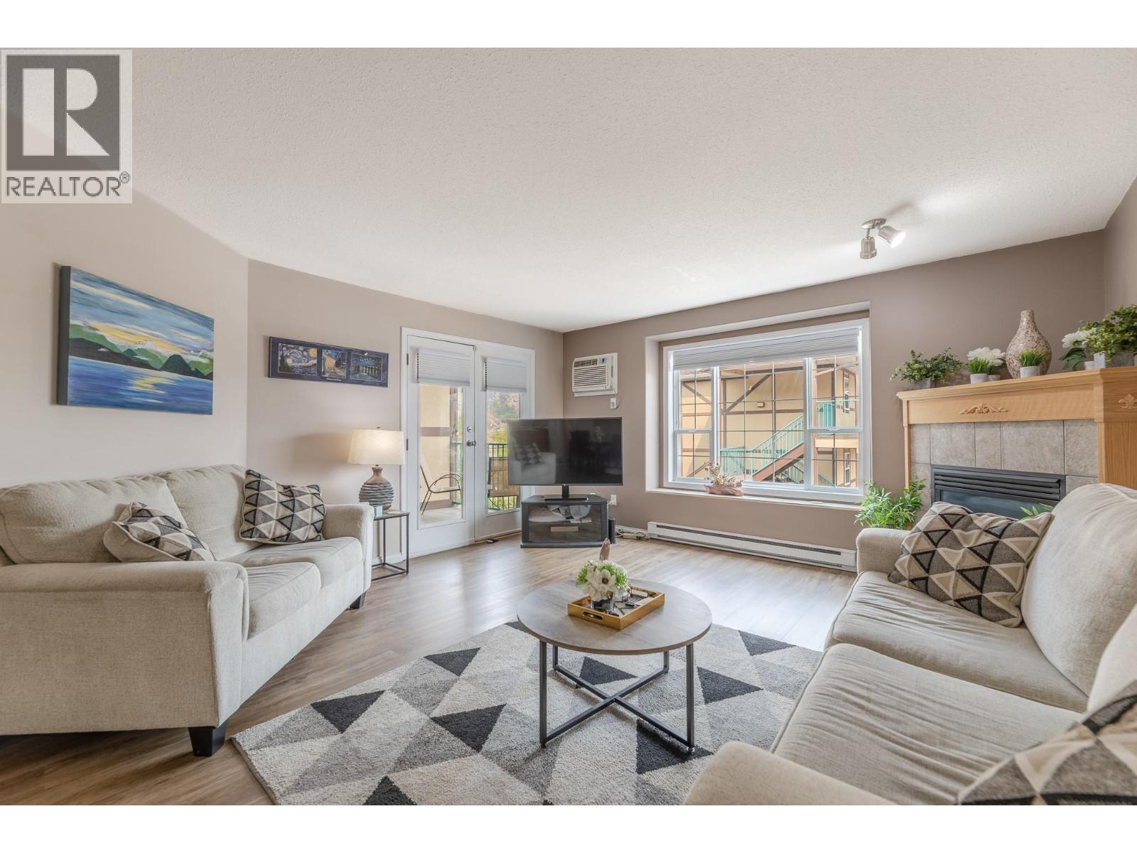 850 Railway Lane Unit# 205