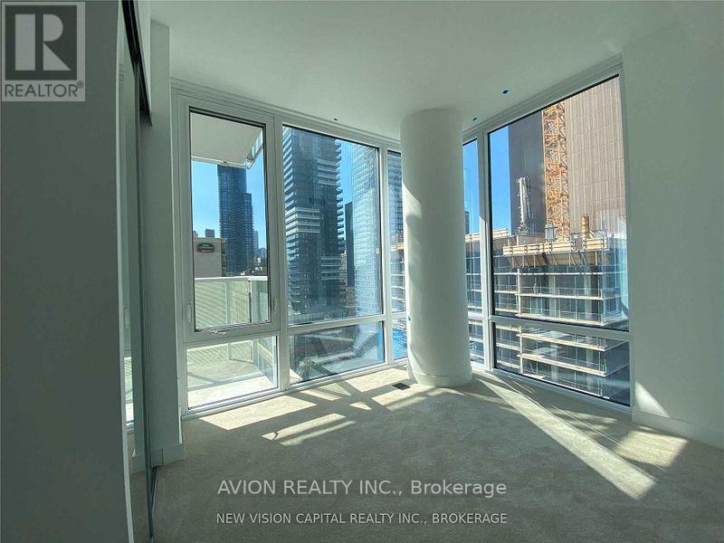 1112 - 501 YONGE STREET